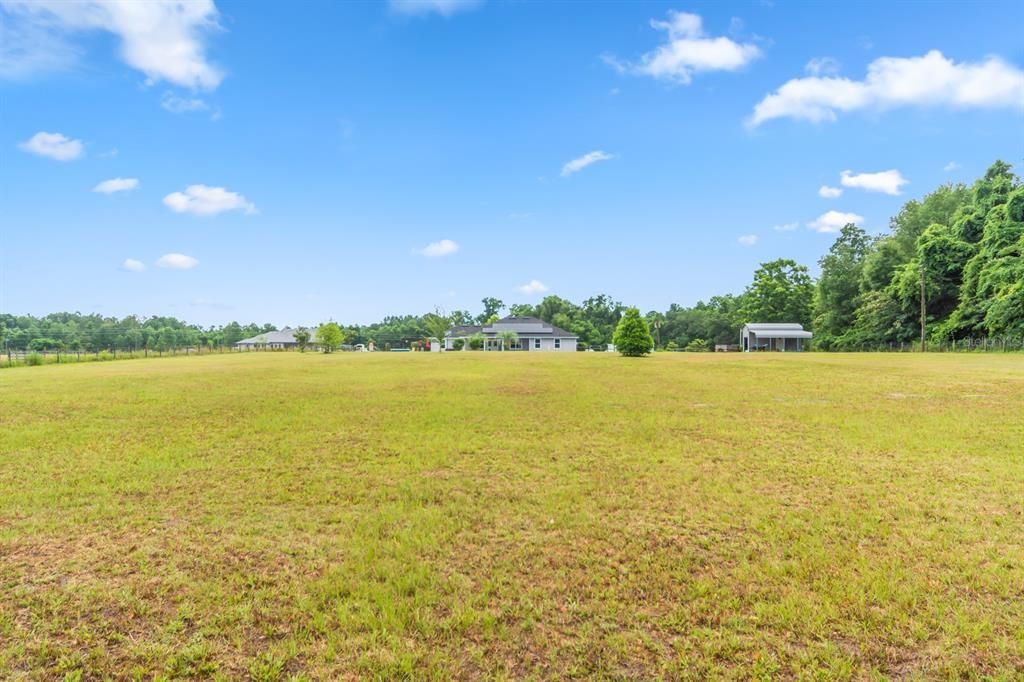 For Sale: $699,000 (3 beds, 2 baths, 2216 Square Feet)