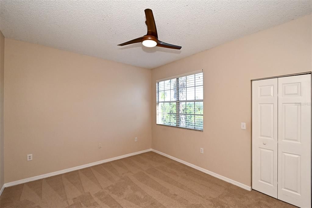 For Sale: $224,900 (1 beds, 1 baths, 1032 Square Feet)