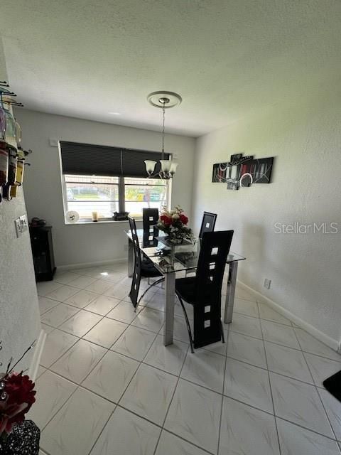 For Sale: $199,000 (2 beds, 2 baths, 756 Square Feet)