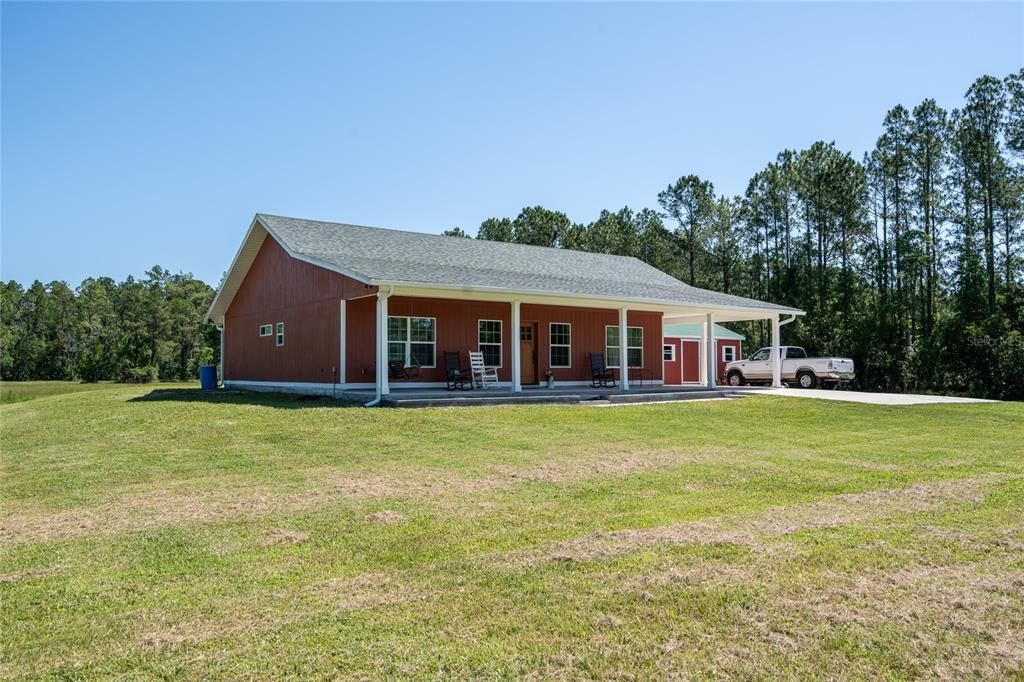 Active With Contract: $469,500 (3 beds, 2 baths, 1596 Square Feet)