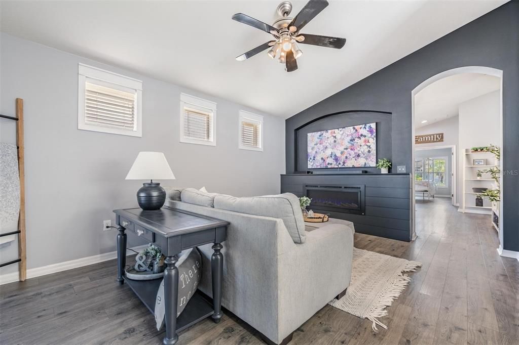 Living room with designer details and color palette