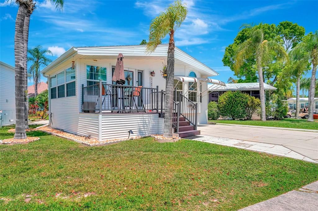 10702 Everglades Kite Cir Front Facade