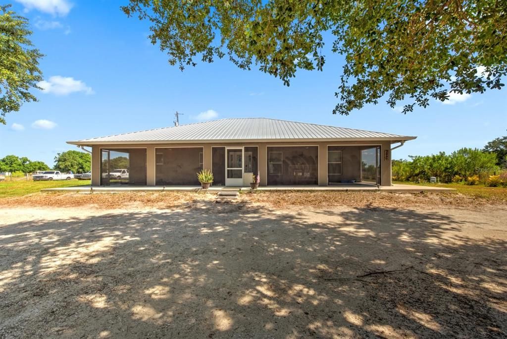 For Sale: $660,000 (3 beds, 2 baths, 2198 Square Feet)