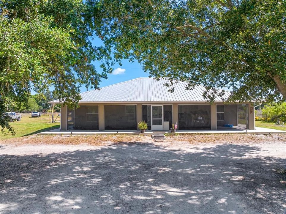 For Sale: $660,000 (3 beds, 2 baths, 2198 Square Feet)