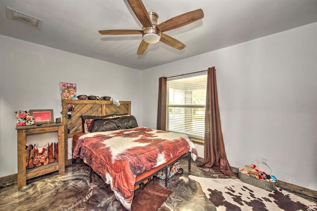 For Sale: $660,000 (3 beds, 2 baths, 2198 Square Feet)