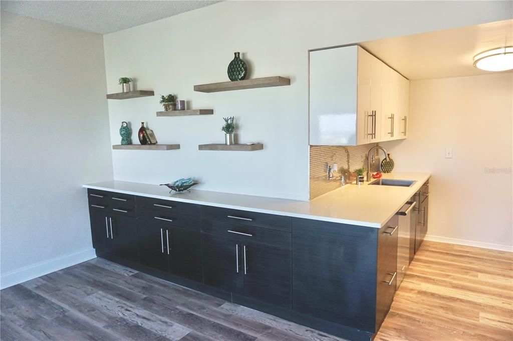 Recently Sold: $519,000 (2 beds, 1 baths, 1090 Square Feet)