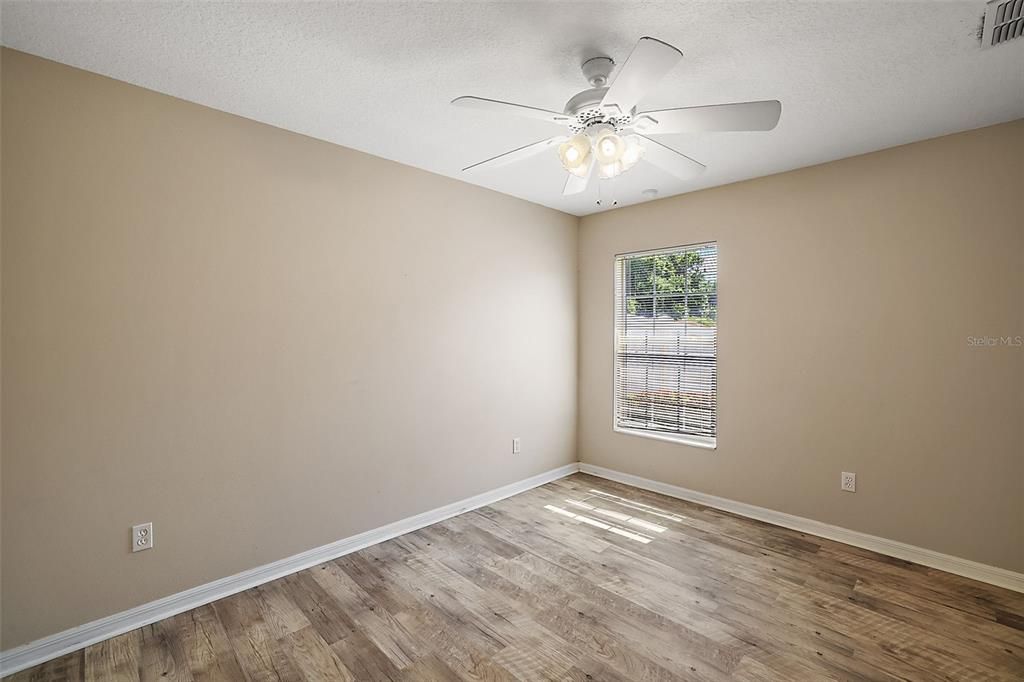 Active With Contract: $229,900 (3 beds, 2 baths, 1132 Square Feet)