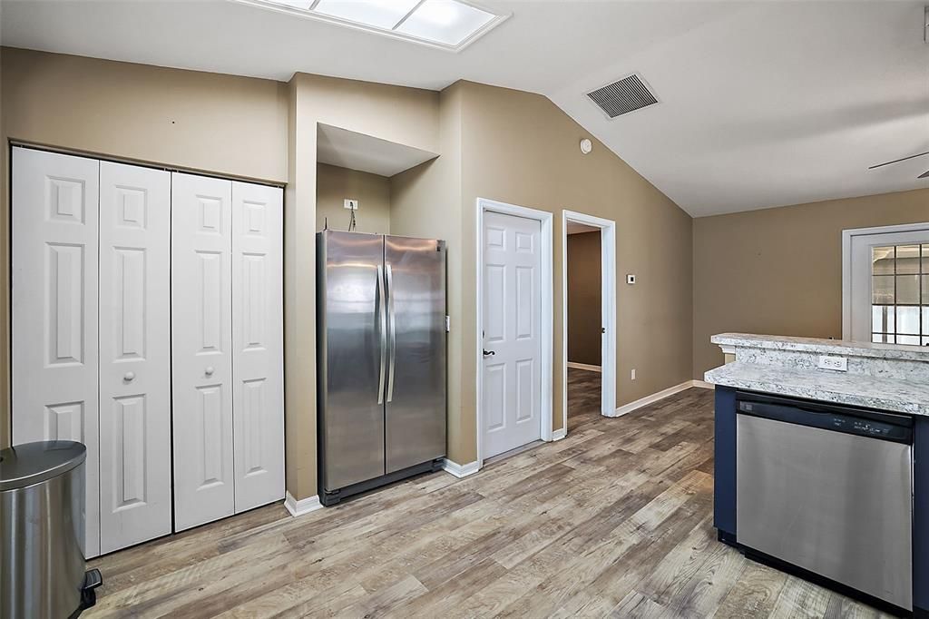 Active With Contract: $229,900 (3 beds, 2 baths, 1132 Square Feet)