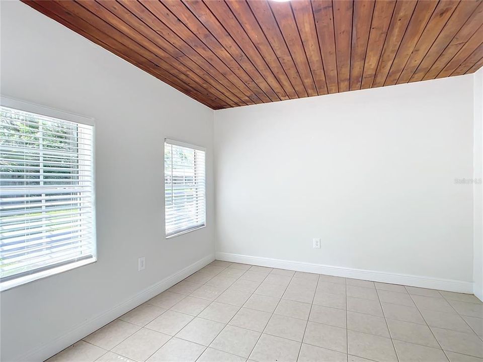 For Sale: $235,000 (3 beds, 2 baths, 1332 Square Feet)