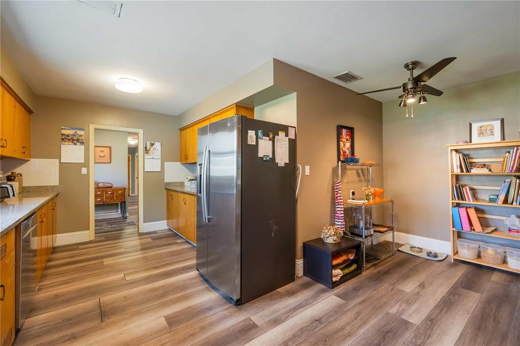 Active With Contract: $449,850 (4 beds, 2 baths, 2310 Square Feet)