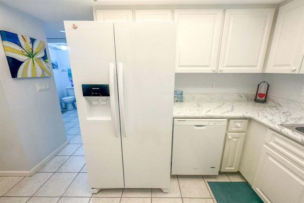 For Rent: $1,800 (2 beds, 2 baths, 1080 Square Feet)