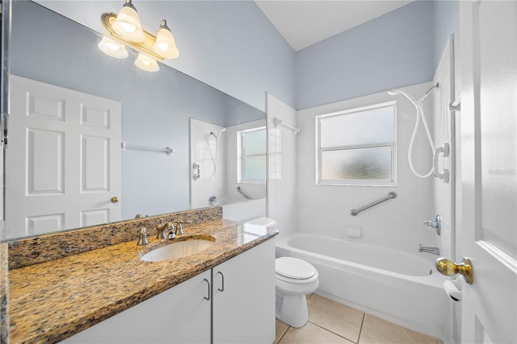 For Sale: $369,900 (3 beds, 2 baths, 1405 Square Feet)