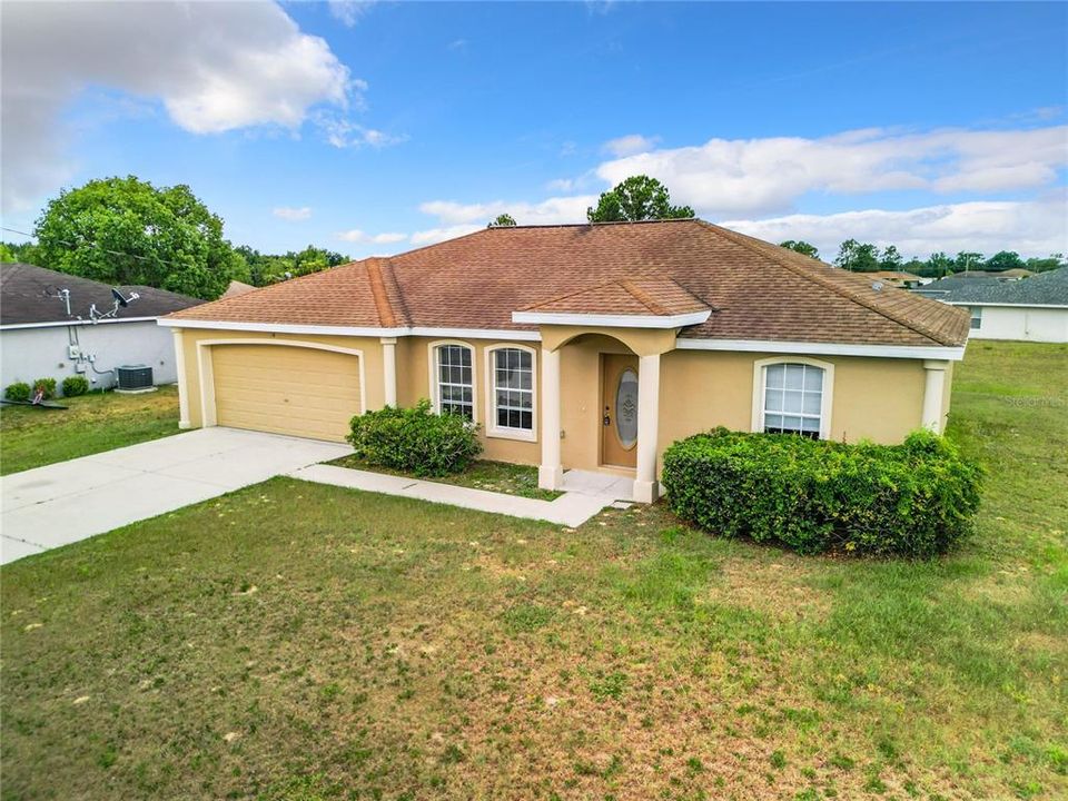 Active With Contract: $250,000 (3 beds, 2 baths, 1338 Square Feet)