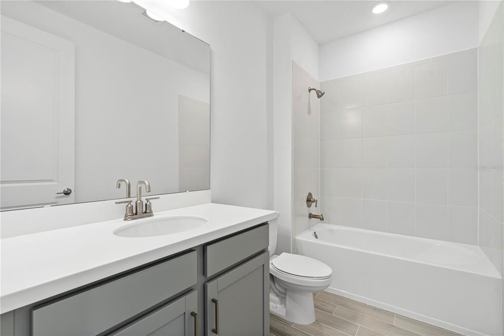 Active With Contract: $3,200 (3 beds, 3 baths, 2149 Square Feet)