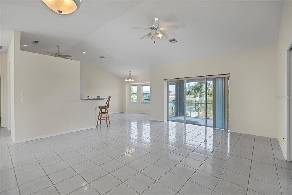 Active With Contract: $399,000 (3 beds, 2 baths, 1569 Square Feet)