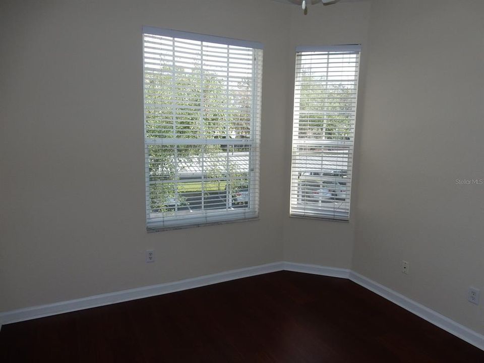 For Sale: $229,900 (3 beds, 2 baths, 1206 Square Feet)