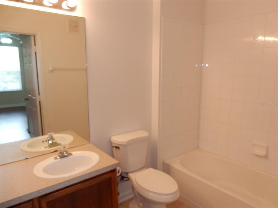 For Sale: $229,900 (3 beds, 2 baths, 1206 Square Feet)