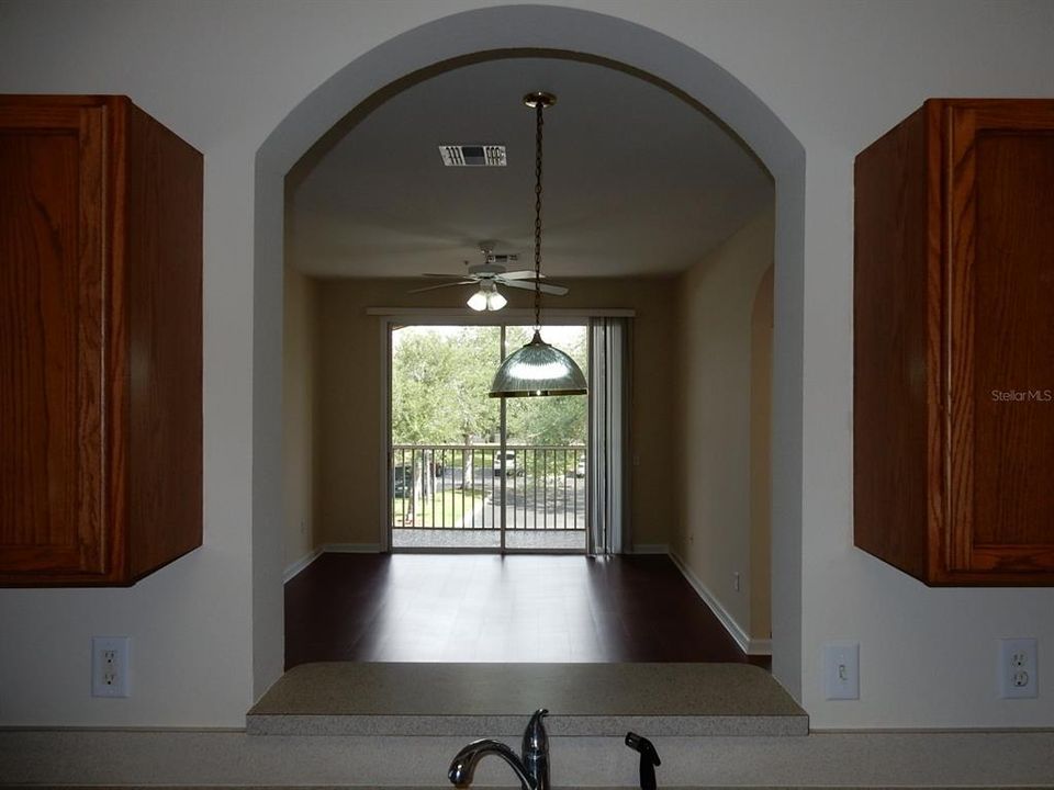 For Sale: $229,900 (3 beds, 2 baths, 1206 Square Feet)