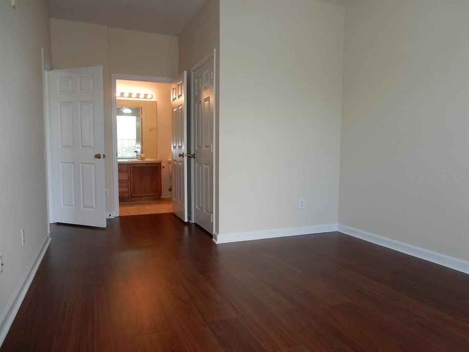 For Sale: $229,900 (3 beds, 2 baths, 1206 Square Feet)
