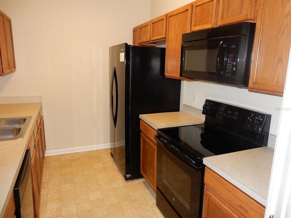 For Sale: $229,900 (3 beds, 2 baths, 1206 Square Feet)