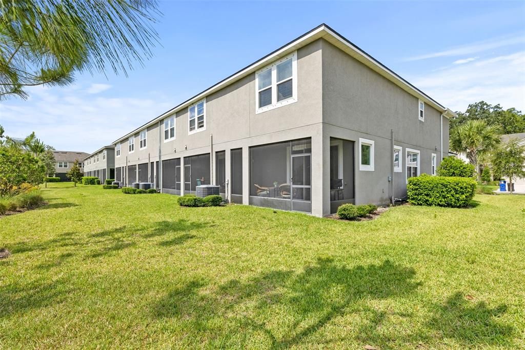 Recently Sold: $330,000 (3 beds, 2 baths, 1716 Square Feet)