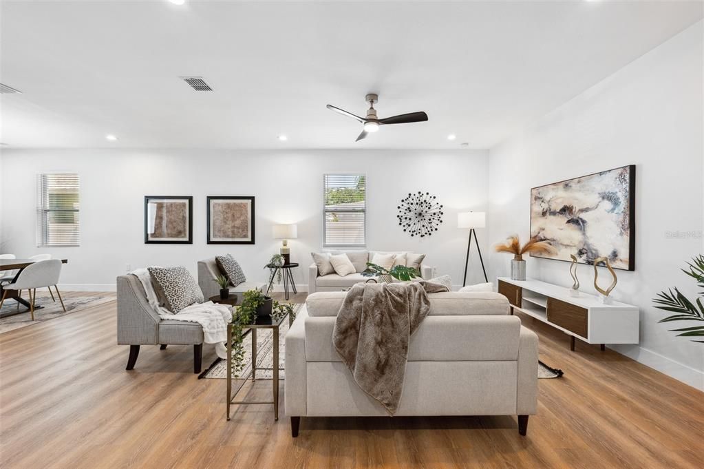 Active With Contract: $869,000 (4 beds, 3 baths, 2576 Square Feet)