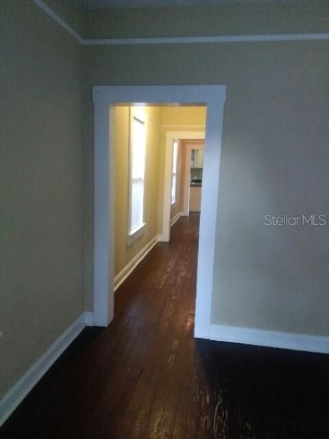 For Sale: $205,000 (2 beds, 1 baths, 796 Square Feet)