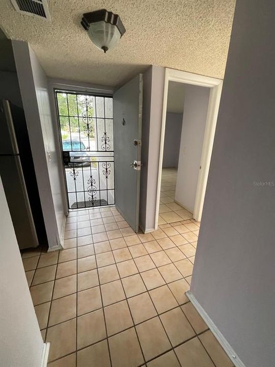 For Rent: $1,650 (2 beds, 2 baths, 1100 Square Feet)