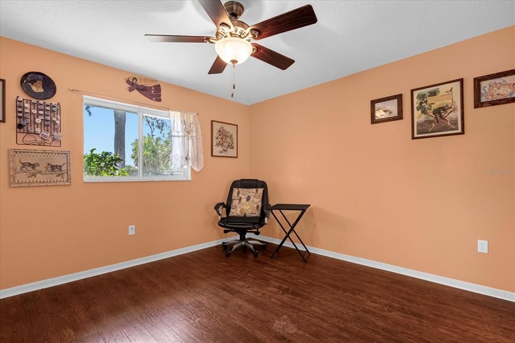 For Sale: $350,000 (3 beds, 2 baths, 1784 Square Feet)