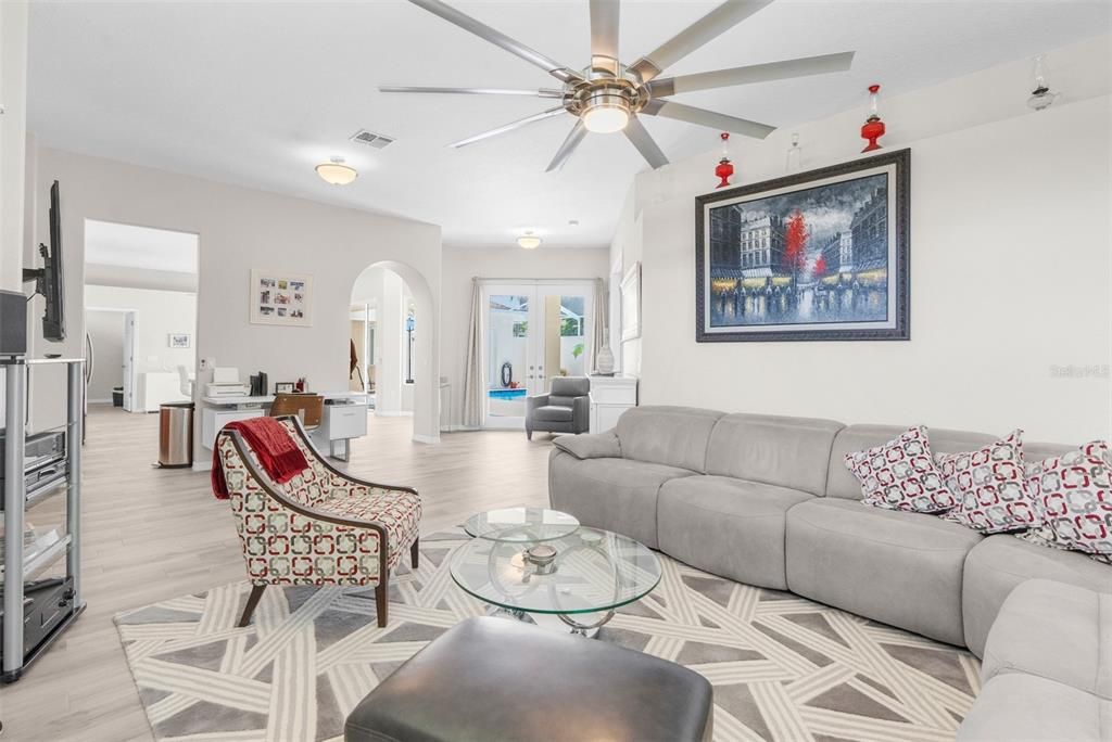 Active With Contract: $450,000 (3 beds, 3 baths, 2121 Square Feet)