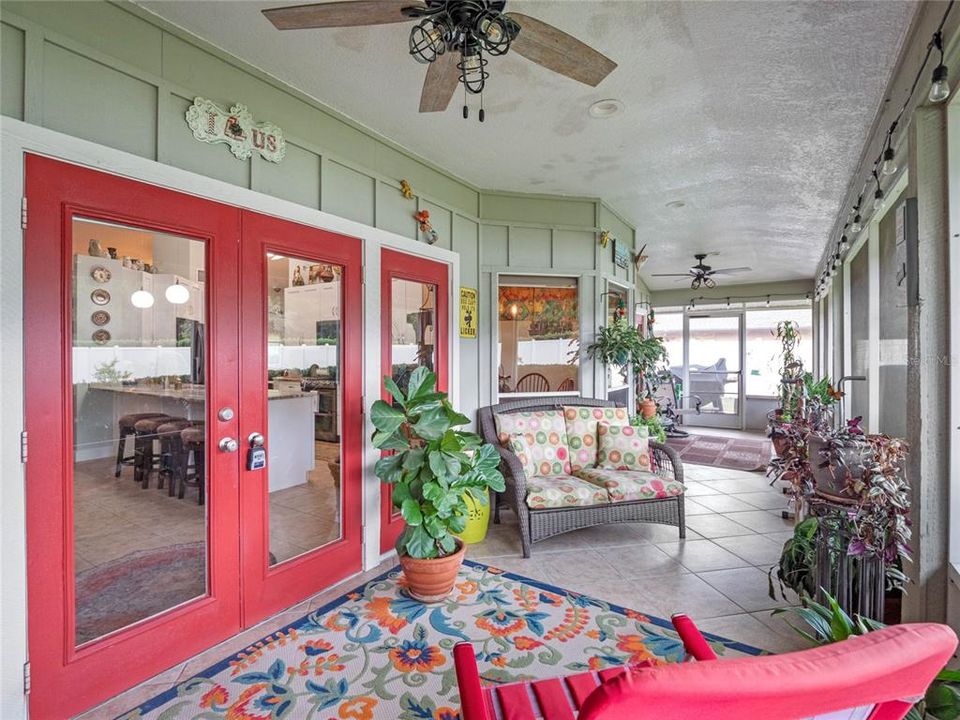 For Sale: $459,900 (3 beds, 2 baths, 1979 Square Feet)