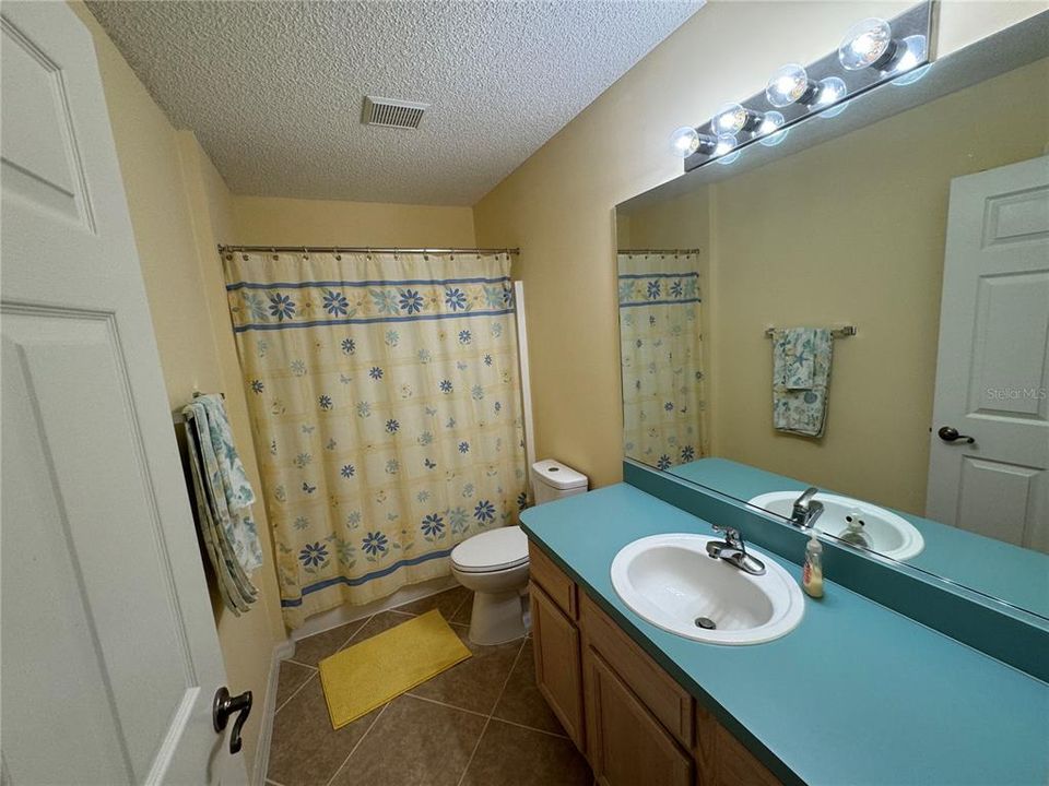 最近租的: $2,000 (2 贝兹, 2 浴室, 1210 平方英尺)