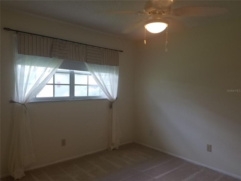 For Sale: $179,500 (2 beds, 2 baths, 1148 Square Feet)