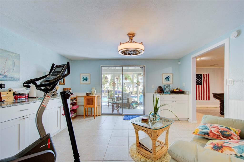 Active With Contract: $659,900 (3 beds, 2 baths, 1481 Square Feet)