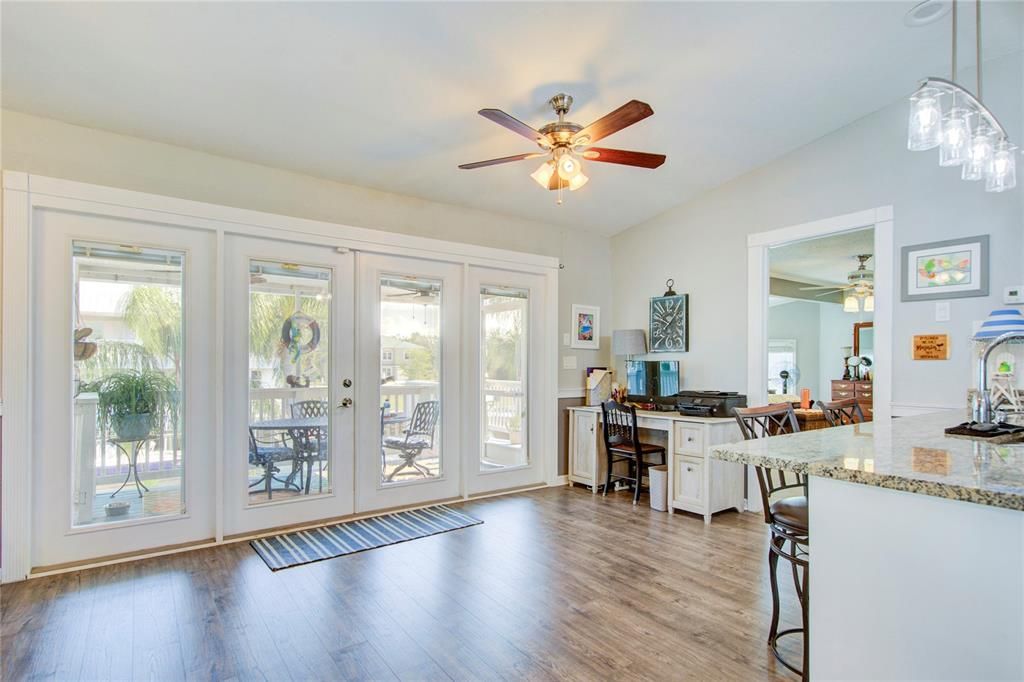 Active With Contract: $659,900 (3 beds, 2 baths, 1481 Square Feet)