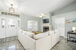 For Sale: $590,000 (4 beds, 2 baths, 1923 Square Feet)