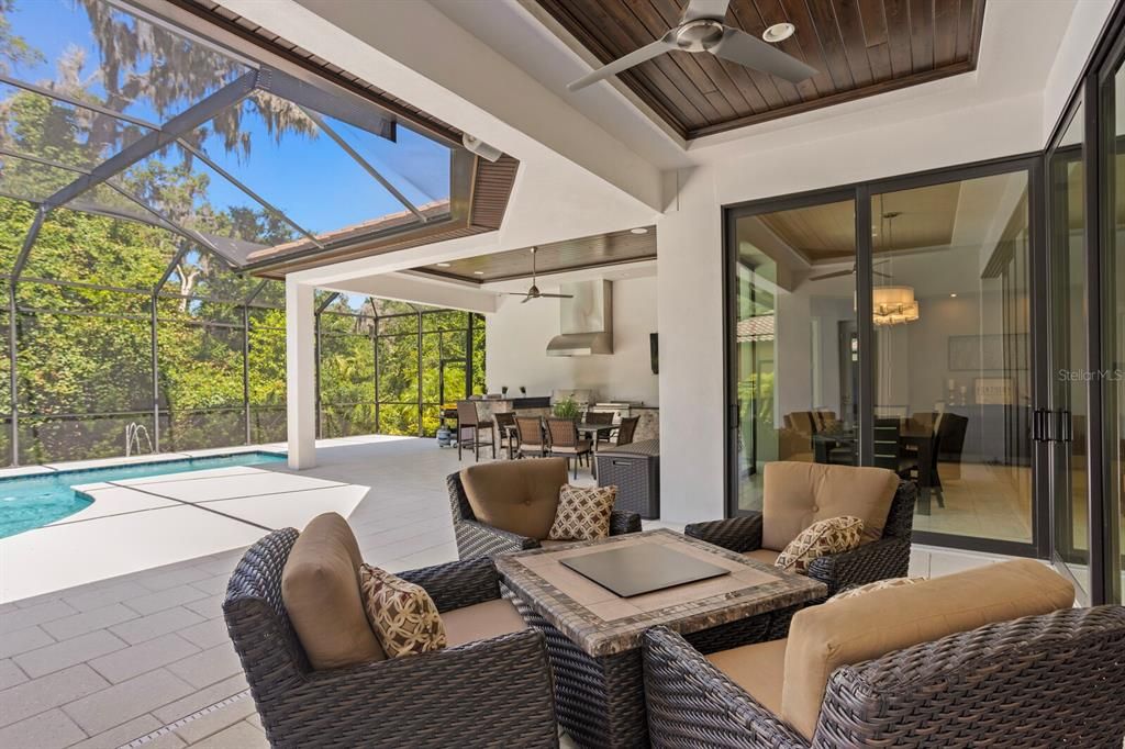 Additional covered lanai with wood ceiling!