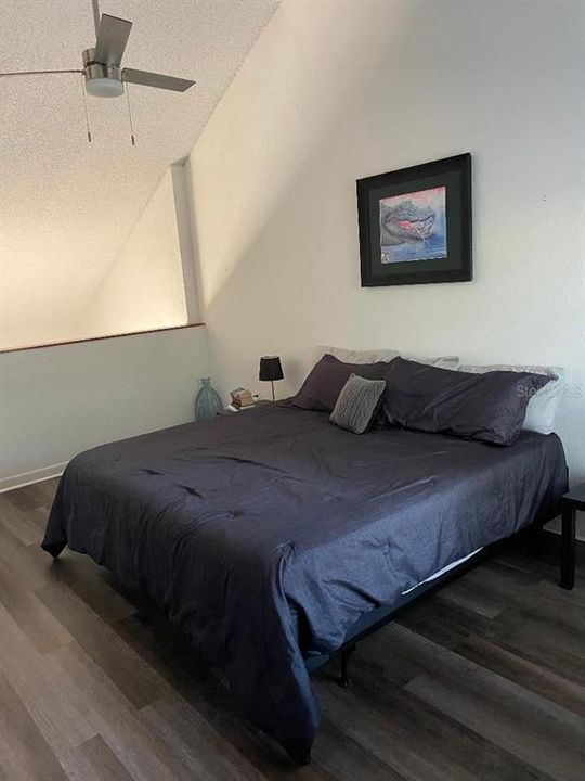 Active With Contract: $168,500 (2 beds, 2 baths, 1151 Square Feet)