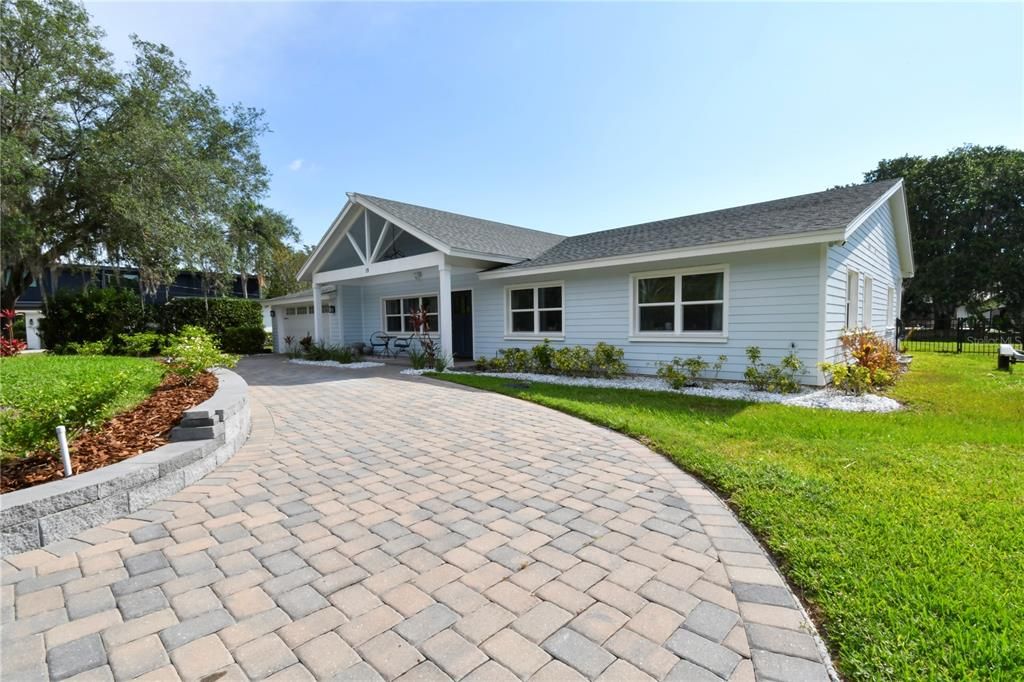 Active With Contract: $1,399,500 (4 beds, 3 baths, 2331 Square Feet)