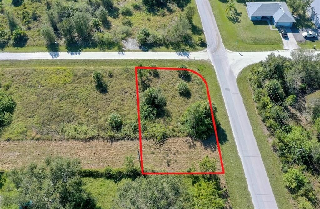 На продажу: $14,900 (0.16 acres)