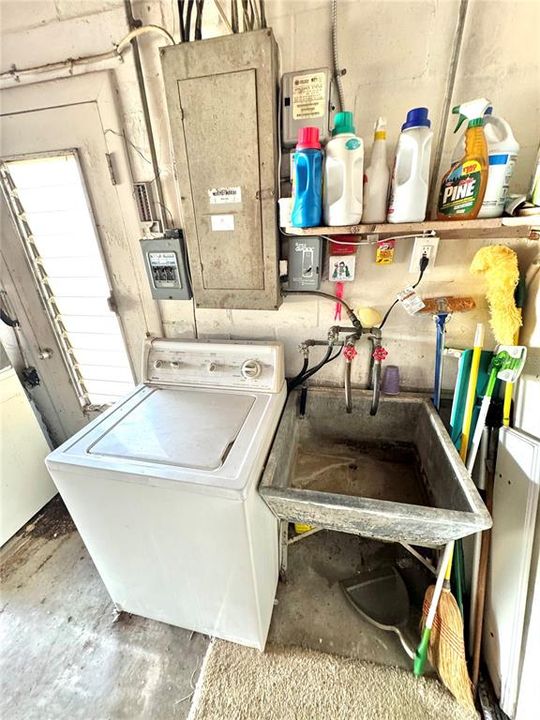 Washer & Dryer hookup in the garage