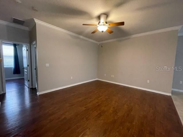 For Rent: $2,195 (4 beds, 2 baths, 1730 Square Feet)