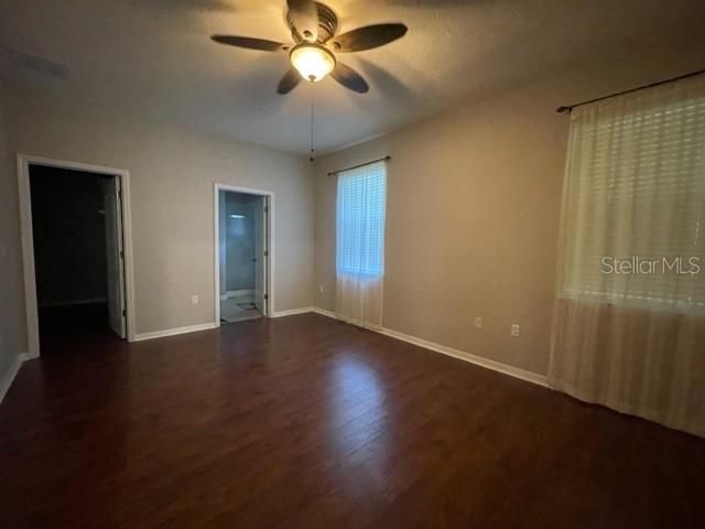 For Rent: $2,195 (4 beds, 2 baths, 1730 Square Feet)