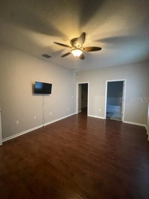 For Rent: $2,195 (4 beds, 2 baths, 1730 Square Feet)