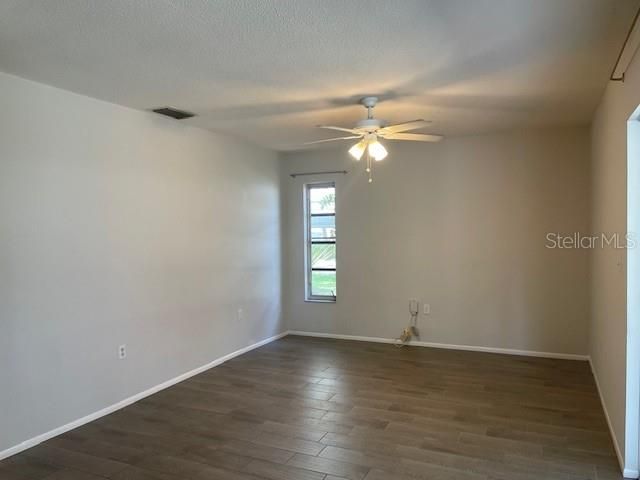 For Rent: $1,995 (2 beds, 2 baths, 920 Square Feet)