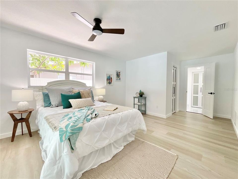 Active With Contract: $700,000 (4 beds, 2 baths, 1888 Square Feet)