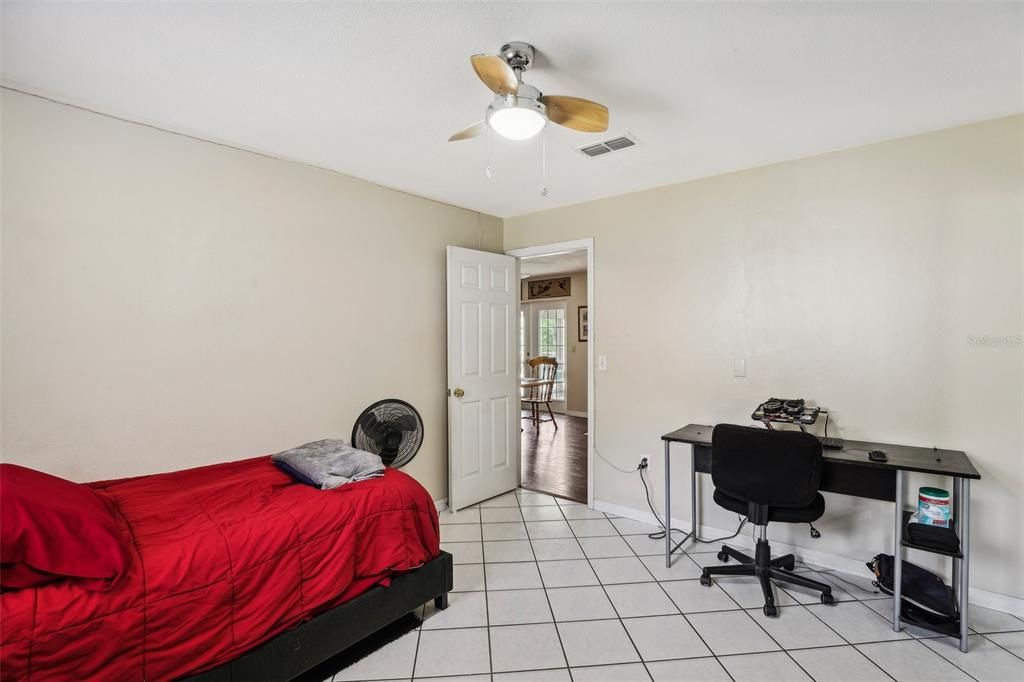 Active With Contract: $330,000 (3 beds, 2 baths, 1718 Square Feet)