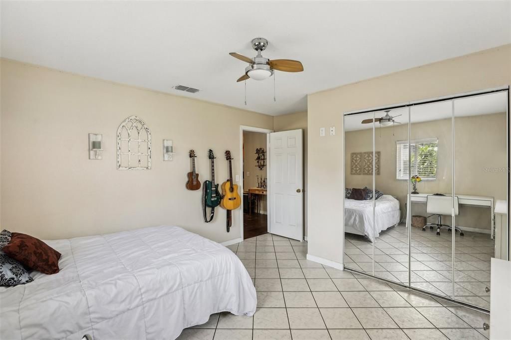 Active With Contract: $330,000 (3 beds, 2 baths, 1718 Square Feet)
