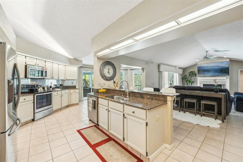 For Sale: $850,000 (5 beds, 3 baths, 3257 Square Feet)