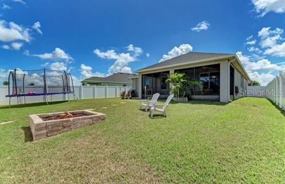 Active With Contract: $3,200 (4 beds, 2 baths, 1850 Square Feet)